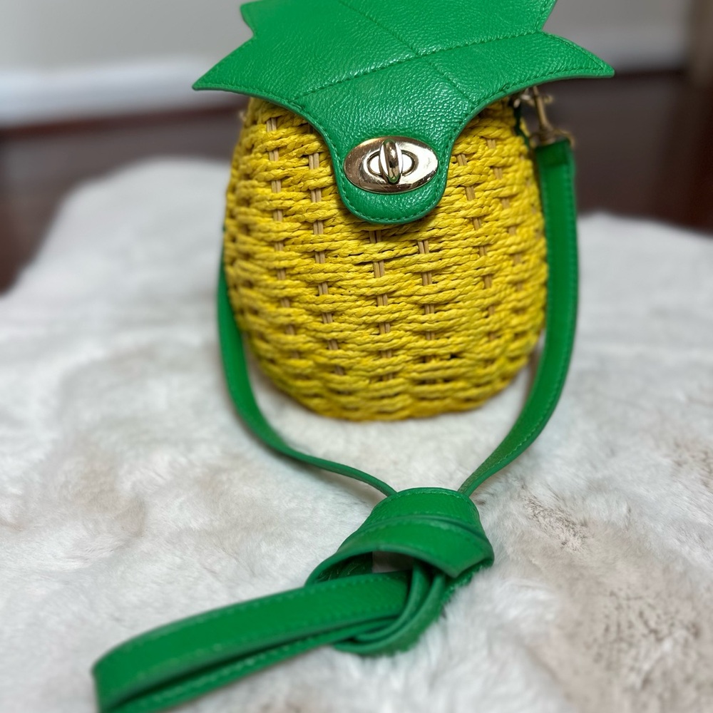 Pineapple Crossbody Bag with Leafy Top and wristlet strap - Picture 2 of 11